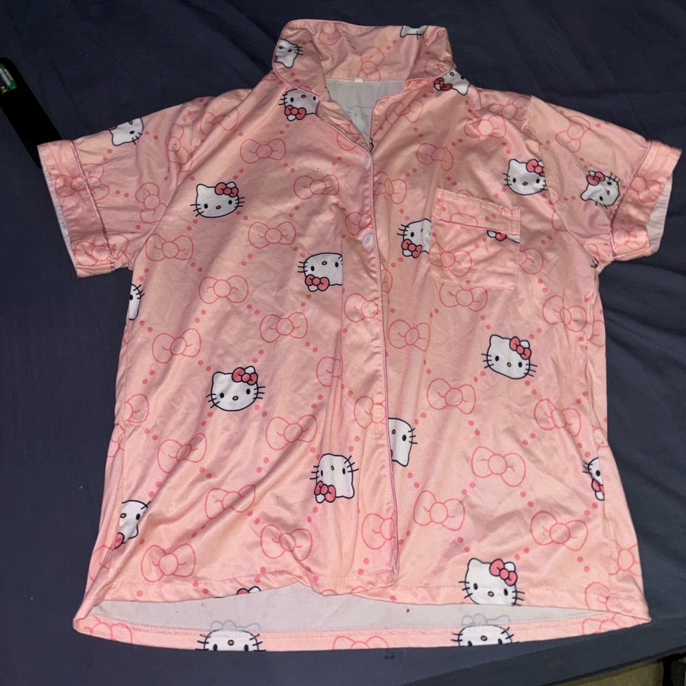 Sanrio Hello Kitty Peach-Pink Short Sleeve Button Front Shirt